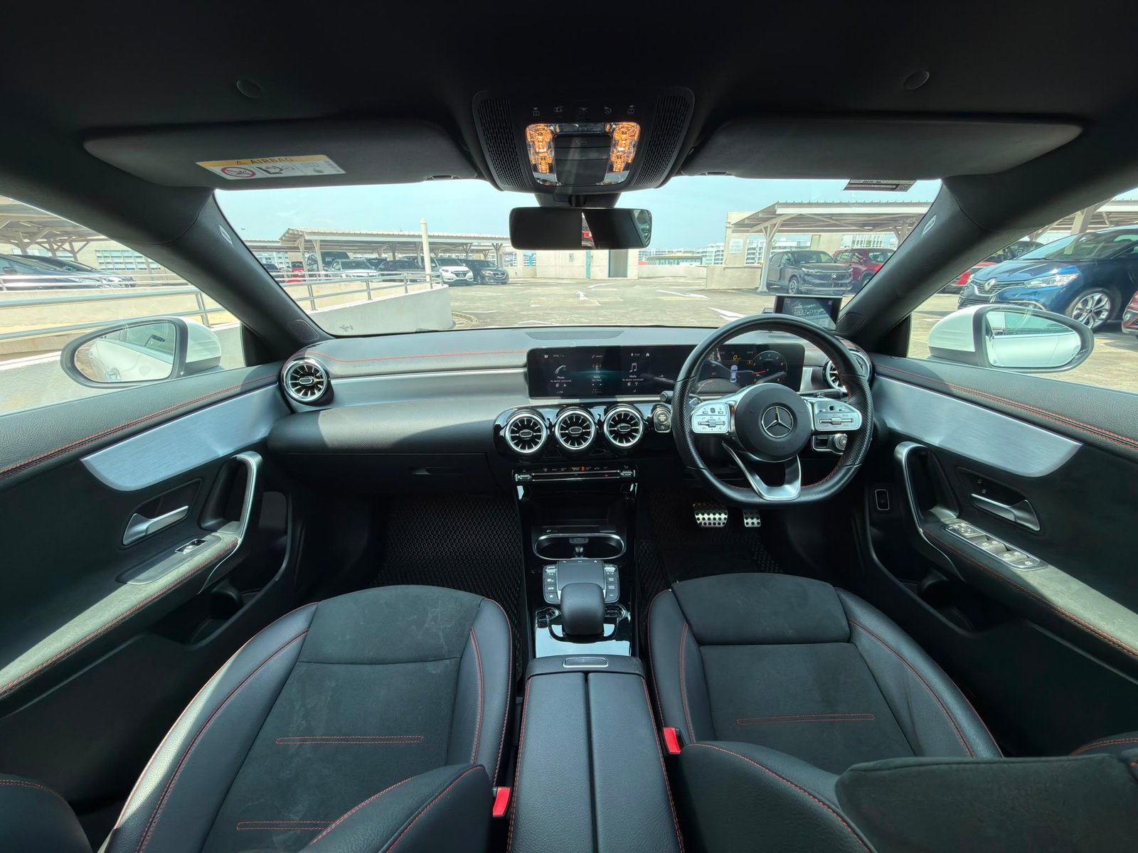 Mercedes-Benz CLA180 Coupe AMG Line photo 6